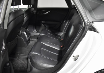 Подержанный автомобиль Audi A7 2013 года (11 фото)