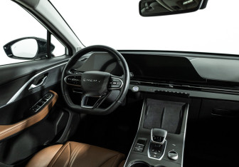 Подержанный автомобиль Omoda C5 2022 года (14 фото)