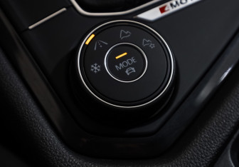 Подержанный автомобиль Volkswagen Tiguan 2021 года (14 фото)