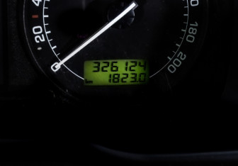 Подержанный автомобиль Skoda Octavia Liftback 2006 года (13 фото)