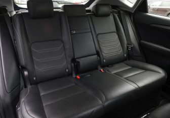 Подержанный автомобиль Lexus NX 2016 года (26 фото)