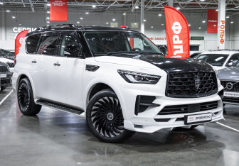 Подержанный автомобиль Infiniti QX80 2021 года (4 фото)