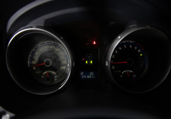 Подержанный автомобиль Mitsubishi Pajero 2006 года (13 фото)