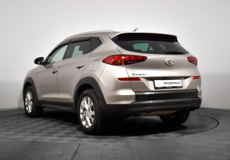 Подержанный автомобиль Hyundai Tucson 2018 года (7 фото)