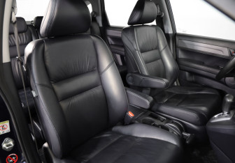 Подержанный автомобиль Honda CR-V 2007 года (22 фото)