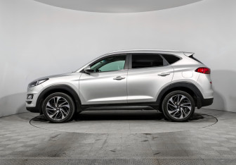 Подержанный автомобиль Hyundai Tucson 2019 года (8 фото)