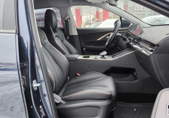 Подержанный автомобиль Omoda C5 2023 года (18 фото)