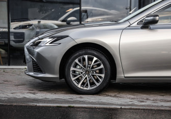 Новый Lexus ES 2025 (27 фото)