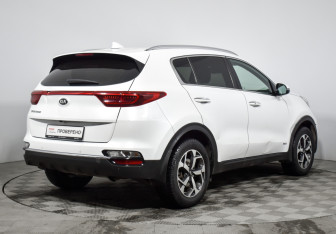 Подержанный автомобиль Kia Sportage 2018 года (5 фото)