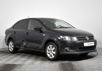 Подержанный автомобиль Volkswagen Polo Sedan 2013 года (3 фото)