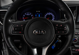 Подержанный автомобиль Kia Sportage 2017 года (16 фото)
