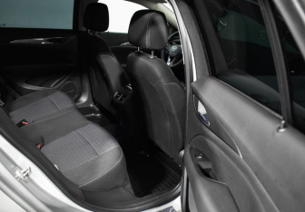 Подержанный автомобиль Opel Insignia Wagon 2020 года (12 фото)