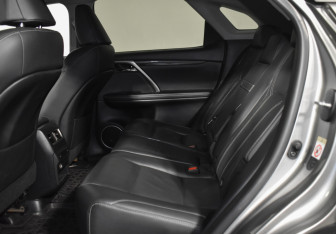 Подержанный автомобиль Lexus RX 2017 года (12 фото)