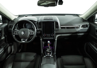 Подержанный автомобиль Renault Koleos 2018 года (13 фото)