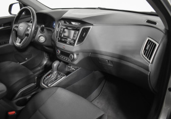 Подержанный автомобиль Hyundai Creta 2016 года (12 фото)