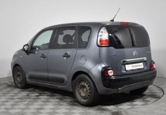 Подержанный автомобиль Citroen C3 Picasso 2009 года (7 фото)