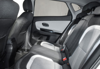 Подержанный автомобиль Kia Ceed Hatchback 2014 года (12 фото)