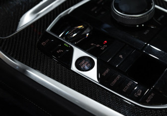 Подержанный автомобиль BMW X6 2023 года (26 фото)