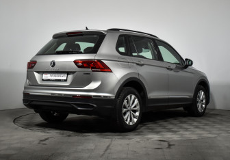 Подержанный автомобиль Volkswagen Tiguan 2021 года (5 фото)