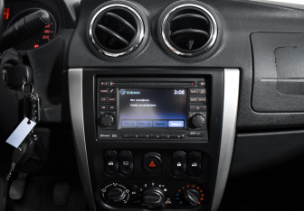 Подержанный автомобиль Nissan Almera Sedan 2014 года (15 фото)