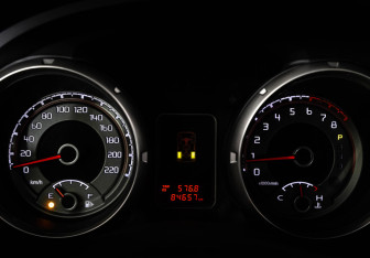 Подержанный автомобиль Mitsubishi Pajero 2014 года (29 фото)