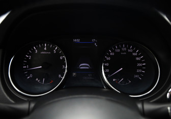 Подержанный автомобиль Nissan X-Trail 2021 года (14 фото)