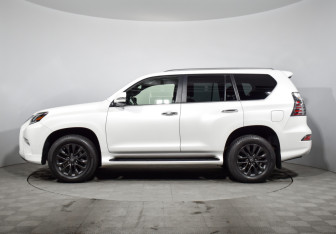 Подержанный автомобиль Lexus GX 2019 года (8 фото)