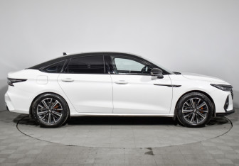 Подержанный автомобиль Chery Arrizo 8 2023 года (4 фото)