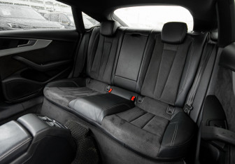 Подержанный автомобиль Audi A5 Liftback 2018 года (10 фото)