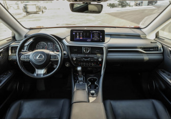 Подержанный автомобиль Lexus RX 2020 года (12 фото)