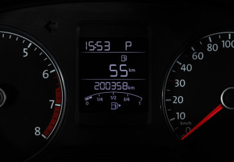 Подержанный автомобиль Volkswagen Polo Sedan 2015 года (20 фото)