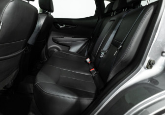 Подержанный автомобиль Nissan Qashqai 2018 года (10 фото)
