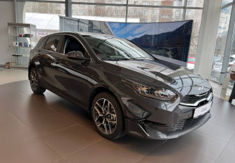 Новый Kia Ceed Hatchback 2025 (10 фото)