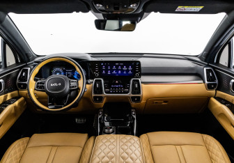 Подержанный автомобиль Kia Sorento 2021 года (11 фото)
