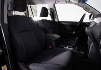 Подержанный автомобиль Toyota Land Cruiser Prado 2015 года (21 фото)