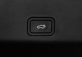 Подержанный автомобиль Geely Monjaro 2023 года (36 фото)