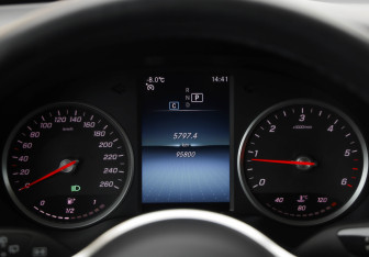 Подержанный автомобиль Mercedes-Benz GLC Coupe 2019 года (14 фото)