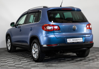 Подержанный автомобиль Volkswagen Tiguan 2011 года (7 фото)
