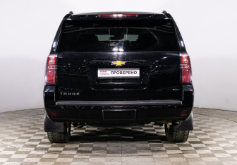 Подержанный автомобиль Chevrolet Tahoe 2016 года (6 фото)