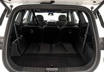 Новый Geely Okavango 2026 (8 фото)