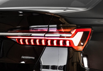 Подержанный автомобиль Audi A6 Sedan 2020 года (10 фото)