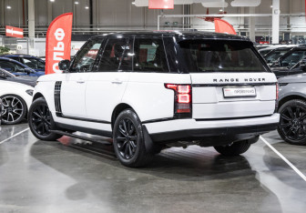 Подержанный автомобиль Land Rover Range Rover 2013 года (10 фото)