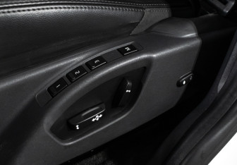 Подержанный автомобиль Volvo XC60 2014 года (15 фото)