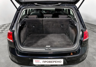 Подержанный автомобиль Volkswagen Golf Hatchback 2014 года (13 фото)
