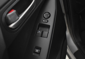 Подержанный автомобиль Mazda 3 Sedan 2011 года (18 фото)