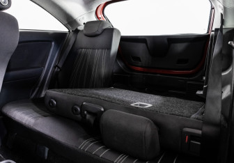 Подержанный автомобиль Opel Corsa 2007 года (15 фото)