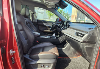 Подержанный автомобиль Chery Tiggo 8 Pro 2021 года (15 фото)