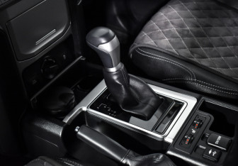 Подержанный автомобиль Toyota Land Cruiser Prado 2019 года (12 фото)