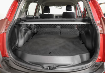 Подержанный автомобиль Toyota RAV4 2014 года (26 фото)