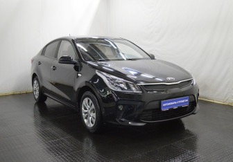 Подержанный автомобиль Kia Rio Sedan 2018 года (3 фото)